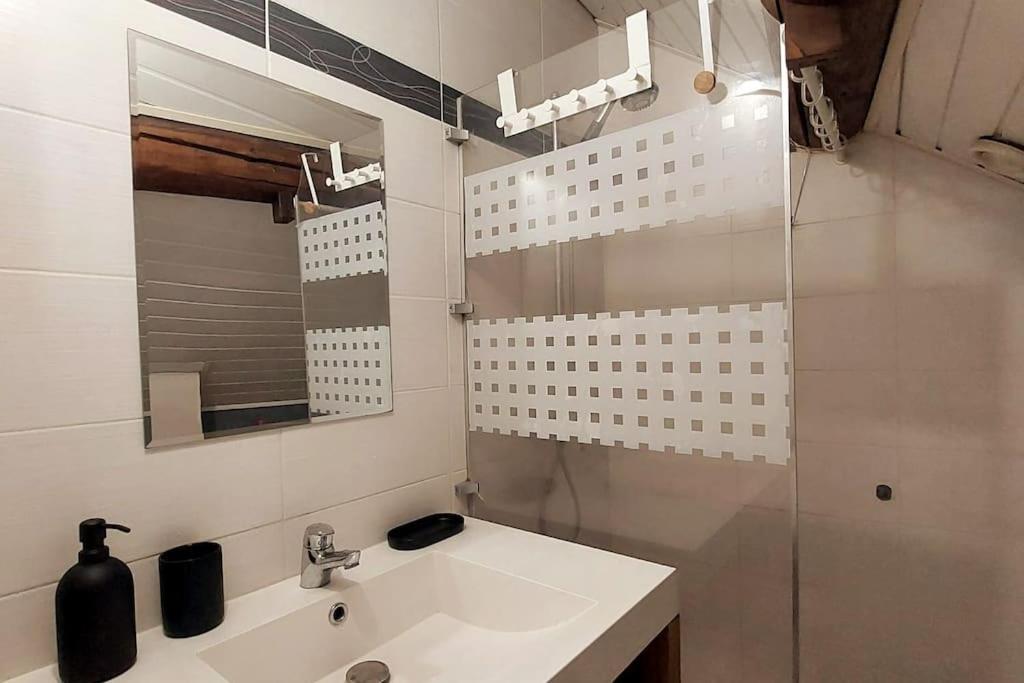Chalet Charm In The Heart Of The Old Town Annecy Kültér fotó